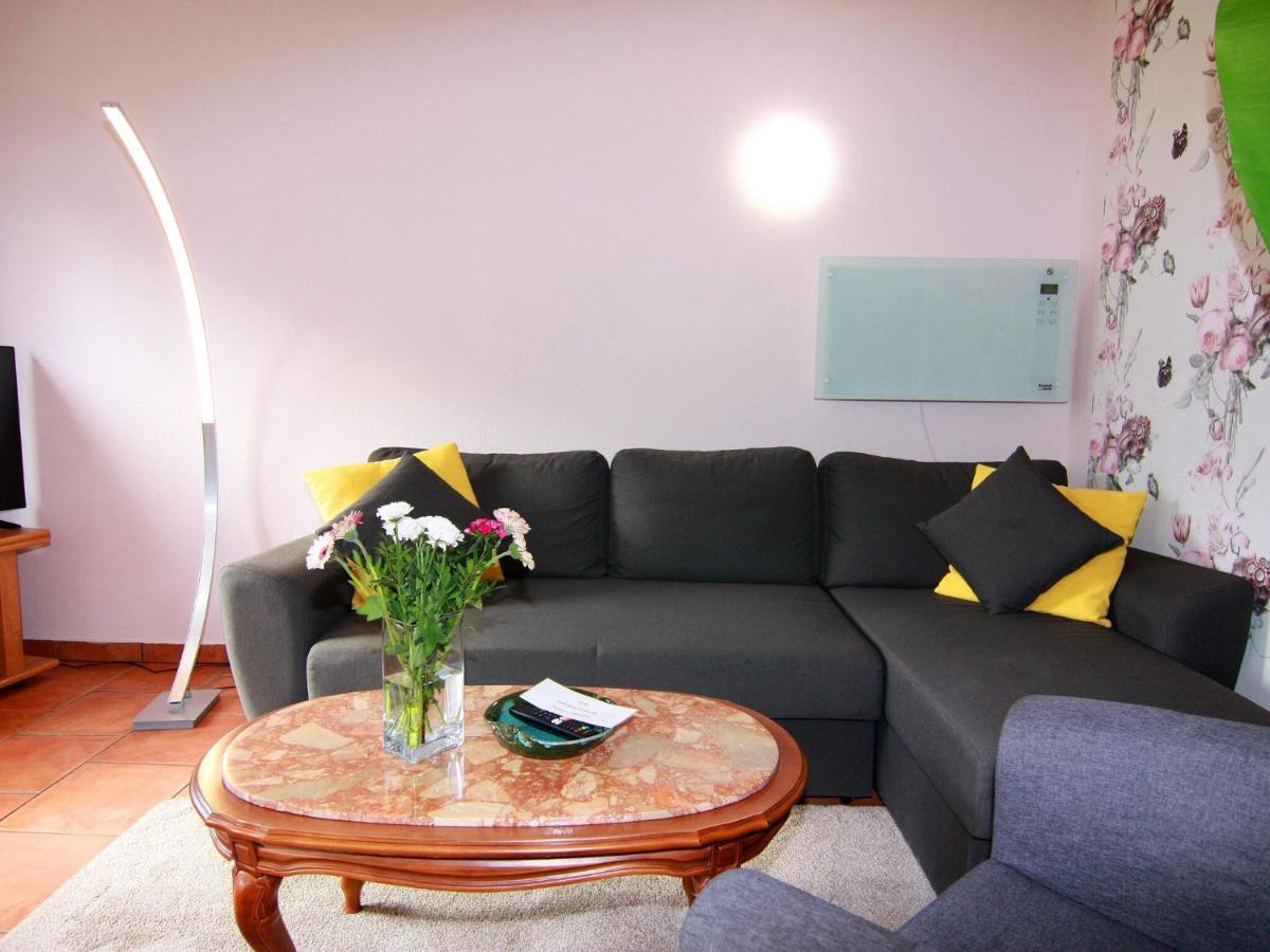 Ferienhaus Зиновиц Екстериор снимка